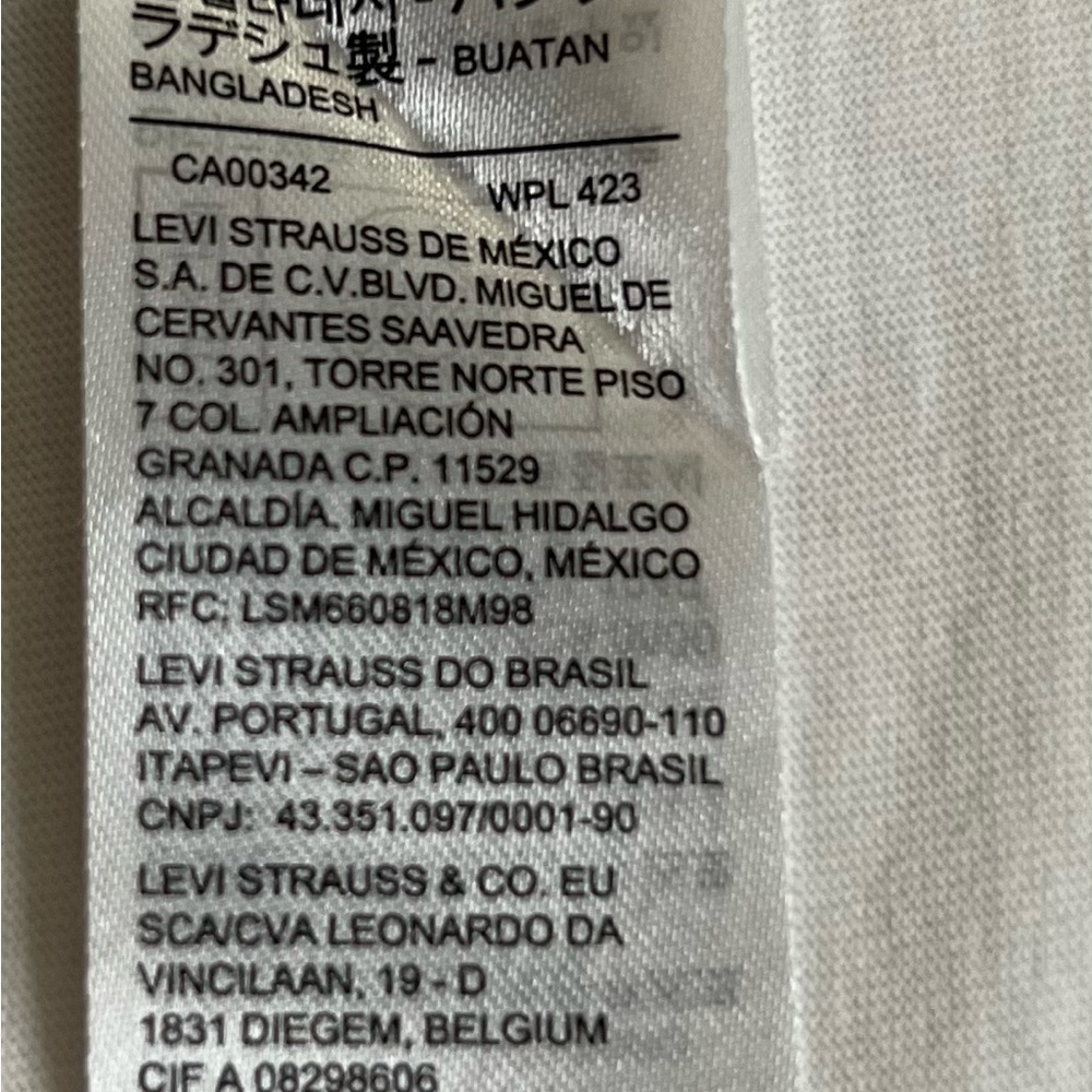 Levi’s Logo Perfect Tee shirt NWT ( XL ) - Picture 3 of 6